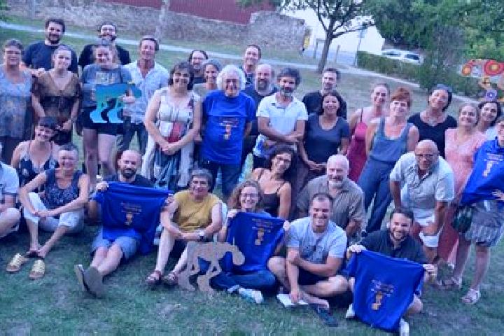 Escorts Couffe, France — Local Companions
