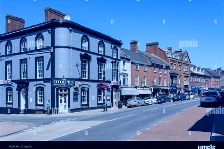 Escorts Crediton, United Kingdom — Local Companions