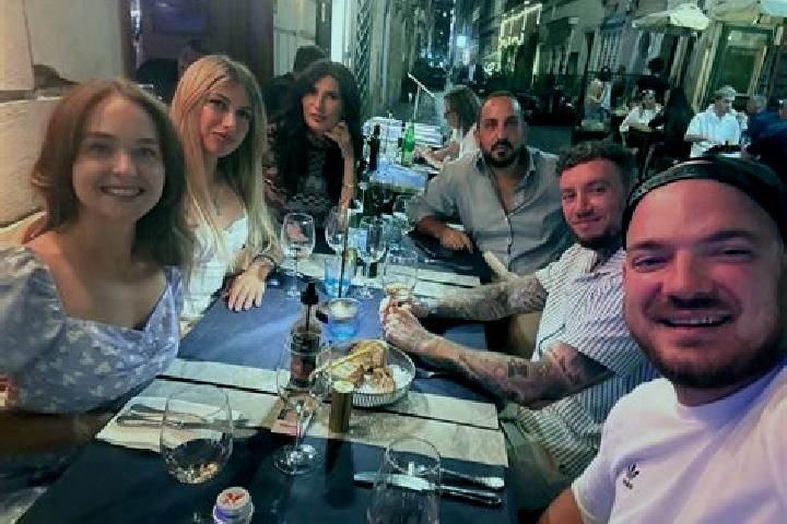 Escorts Crespino, Italy — Local Companions