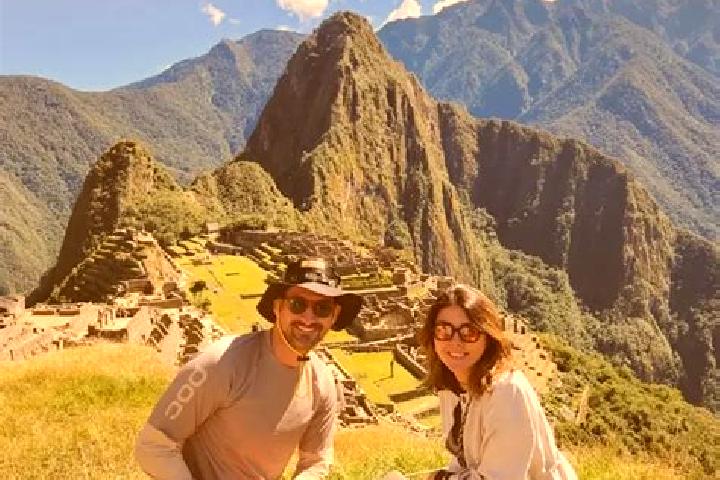 Escorts Curibaya, Peru — Local Companions