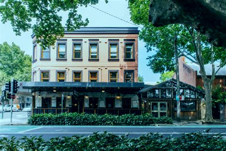 Escorts Darlinghurst, Australia — Local Companions