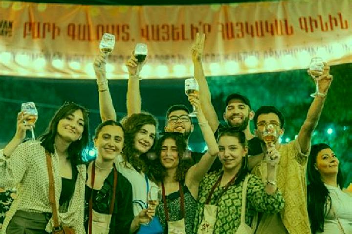 Escorts Dashtadem, Armenia — Local Companions