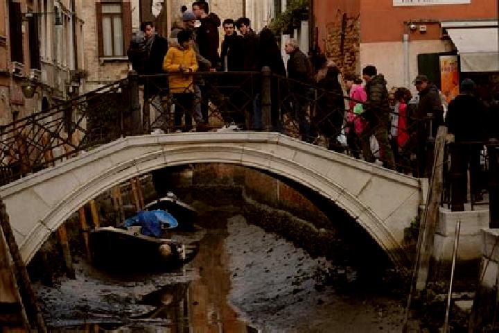 Escorts Decima, Italy — Local Companions