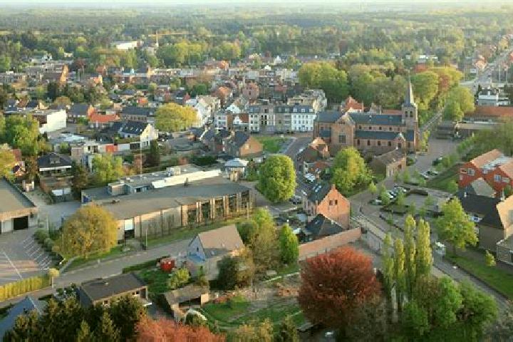 Escorts Deerlijk, Belgium — Local Companions