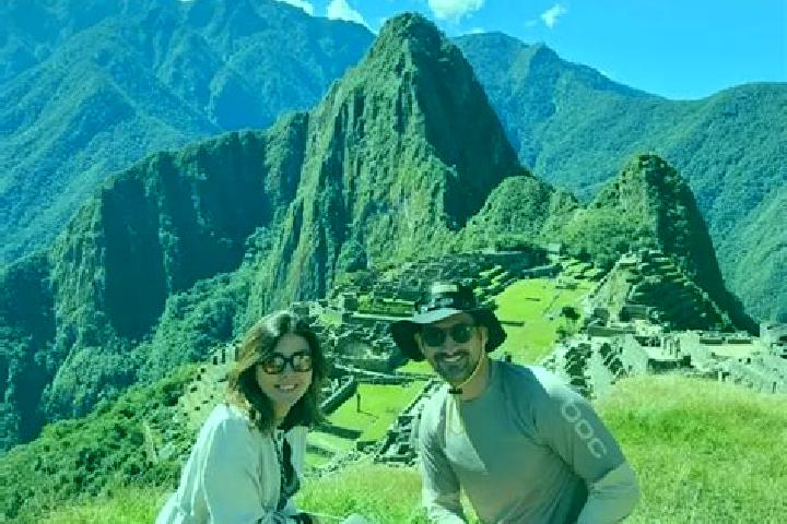 Escorts Deustua, Peru — Local Companions