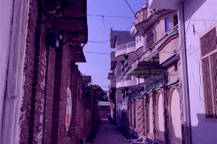 Escorts Dinga, Pakistan — Local Companions