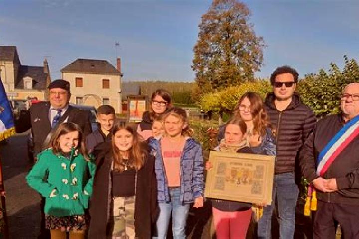 Escorts Dissay-sous-Courcillon, France — Local Companions