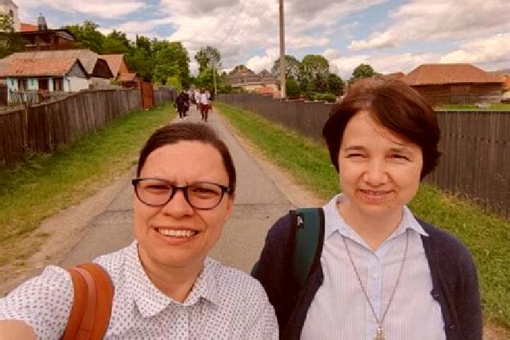Escorts Dobromir, Romania — Local Companions
