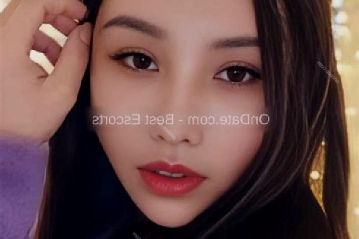 Escorts Dongchong, China — Local Companions