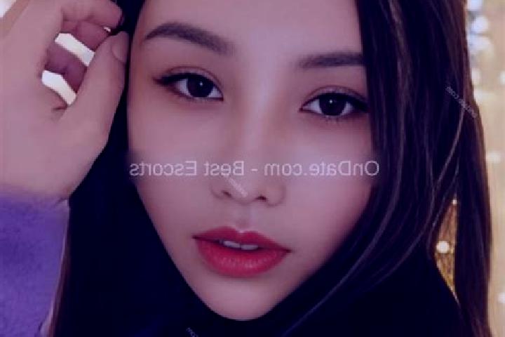 Escorts Dongge, China — Local Companions