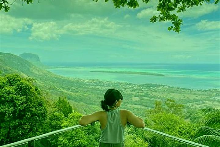 Escorts Dubreuil, Mauritius — Local Companions
