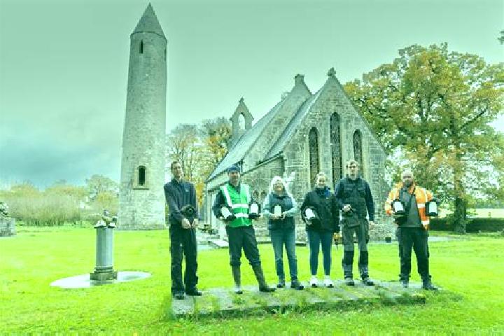 Escorts Durrow, Ireland — Local Companions