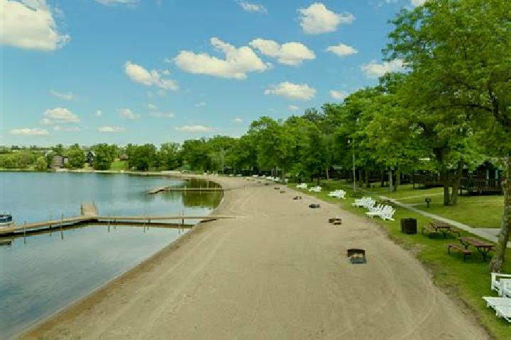 Escorts East Gull Lake, United States — Local Companions