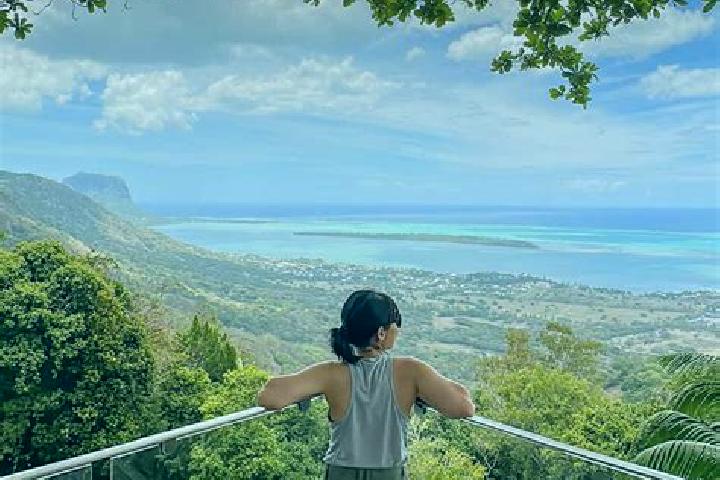 Escorts Ebene, Mauritius — Local Companions