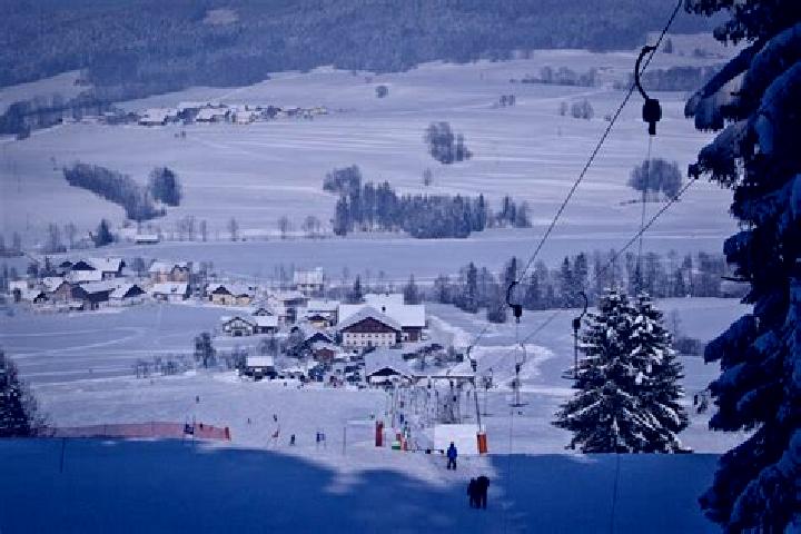 Escorts Eberstalzell, Austria — Local Companions