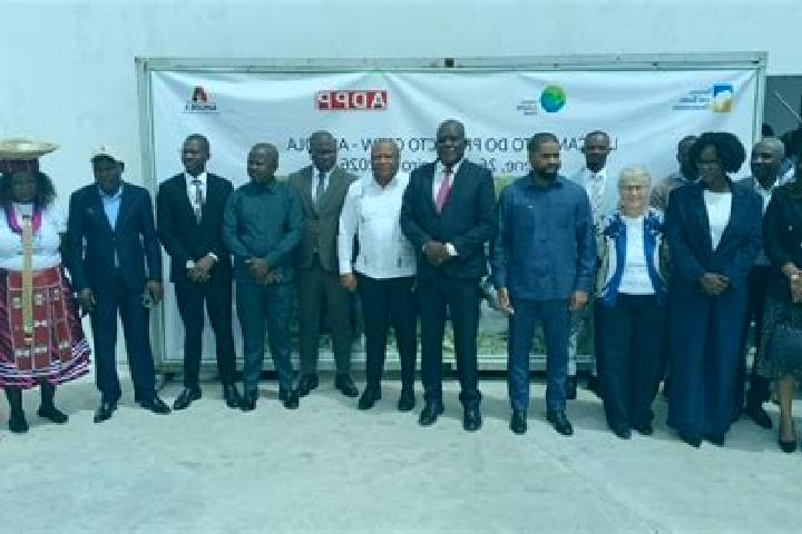 Escorts Ebo, Angola — Local Companions
