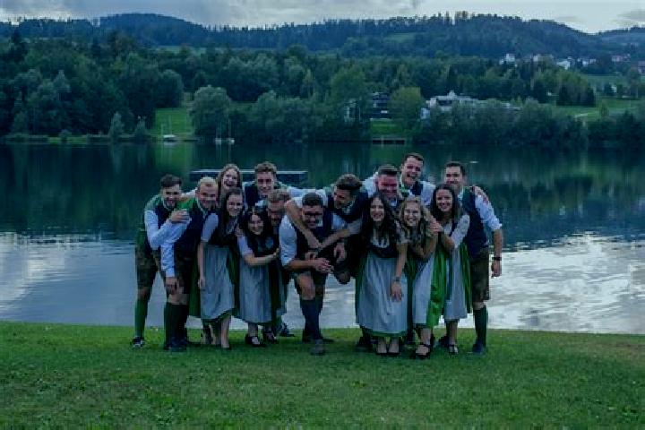 Escorts Edelschrott, Austria — Local Companions