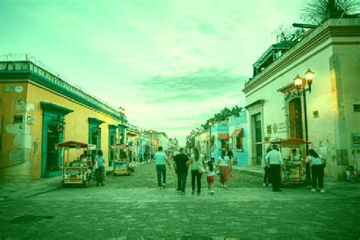 Escorts Efigenia, Mexico — Local Companions