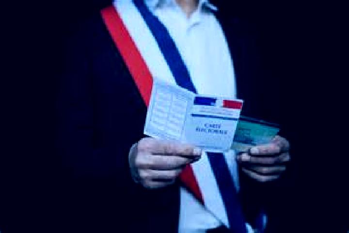 Escorts Egly, France — Local Companions