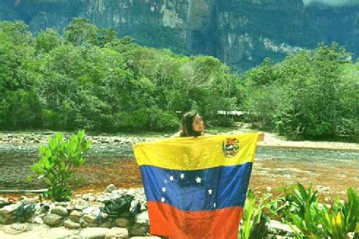 Escorts El Chaparro, Venezuela — Local Companions
