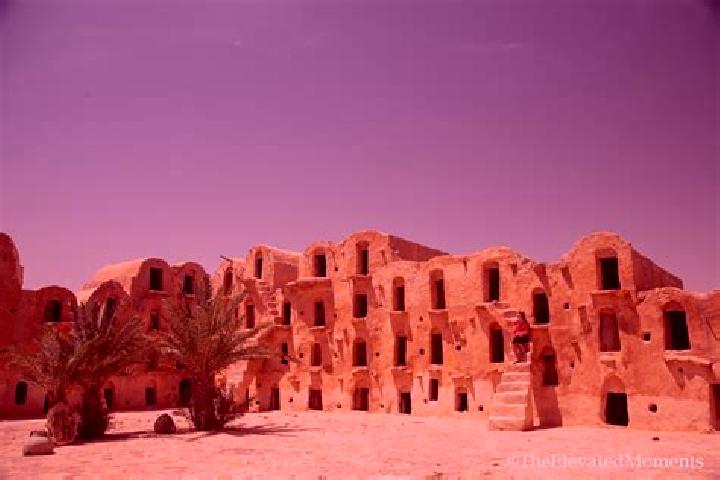 Escorts El Ksar, Tunisia — Local Companions