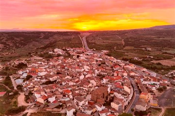 Escorts El Villar de Arnedo, Spain — Local Companions