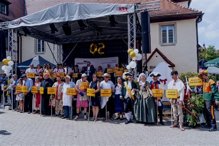 Escorts Ellingen, Germany — Local Companions