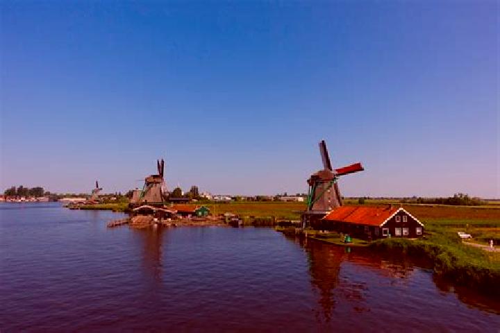 Escorts Elshout, Netherlands — Local Companions