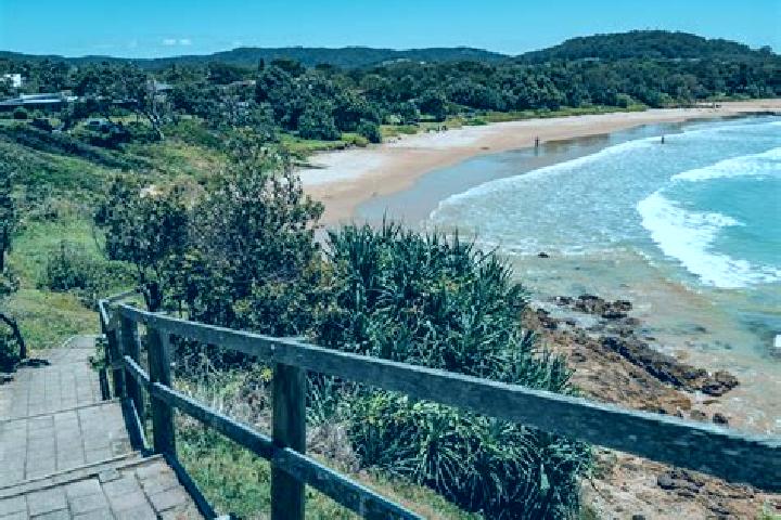 Escorts Emerald Beach, Australia — Local Companions