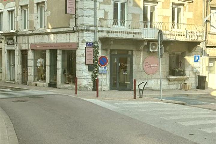 Escorts Entremont, France — Local Companions