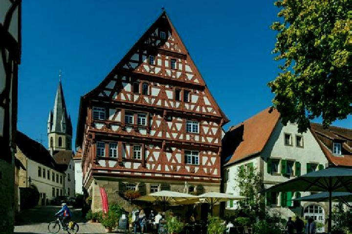Escorts Eppingen, Germany — Local Companions