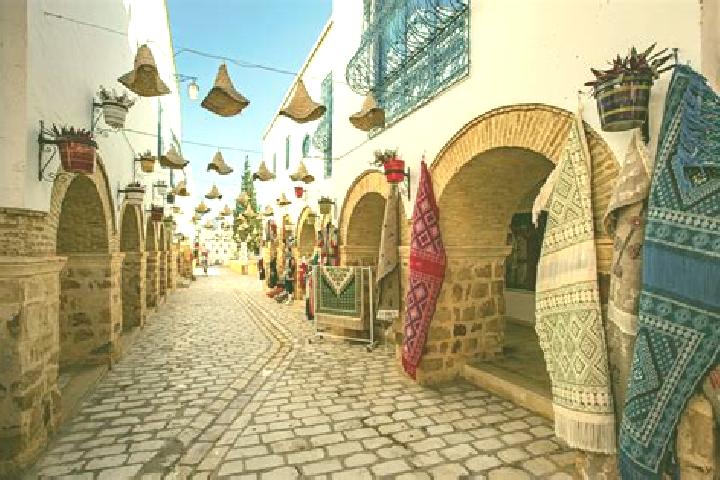 Escorts Es Souda, Tunisia — Local Companions
