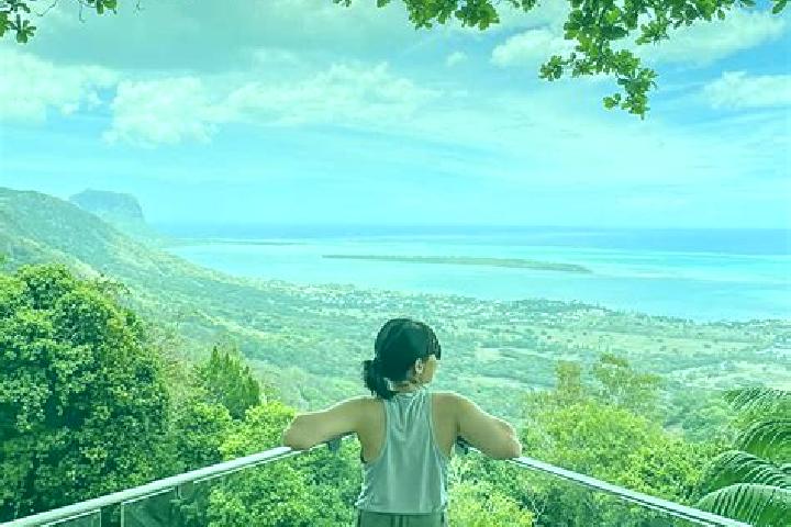 Escorts Esperance Trebuchet, Mauritius — Local Companions