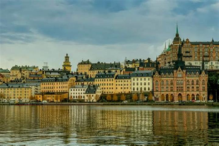 Escorts Essvik, Sweden — Local Companions