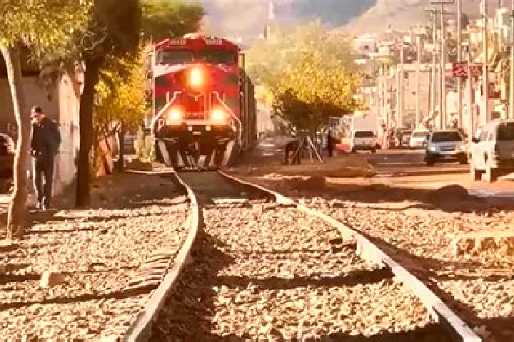 Escorts Estacion Chapapote (Puerta Siete), Mexico — Local Companions