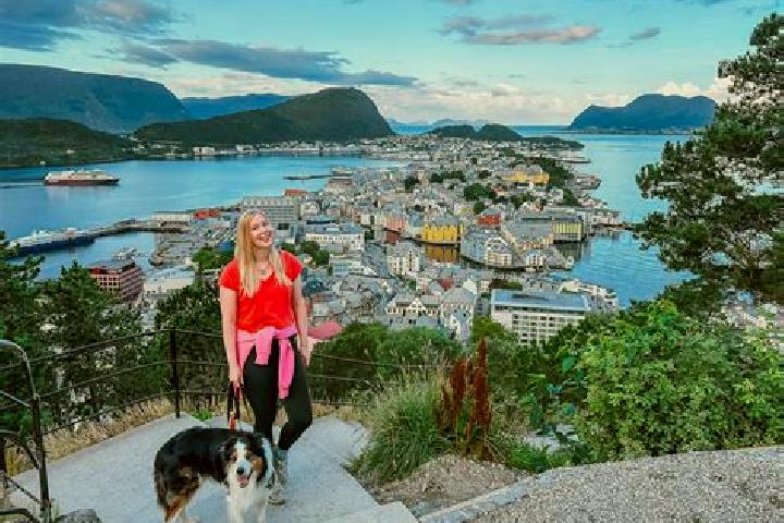 Escorts Falkhytta, Norway — Local Companions