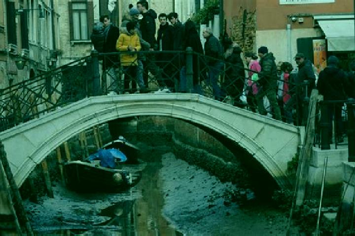 Escorts Falzes, Italy — Local Companions
