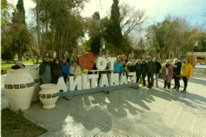 Escorts Famatina, Argentina — Local Companions