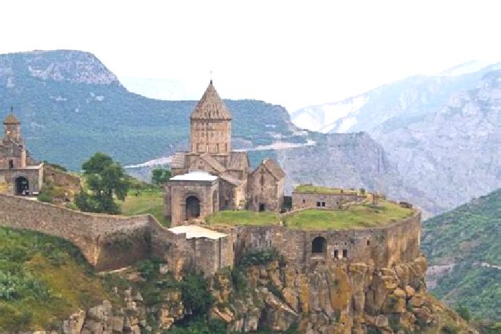 Escorts Fantan, Armenia — Local Companions