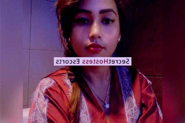 Escorts Fatumnasi, Indonesia — Local Companions