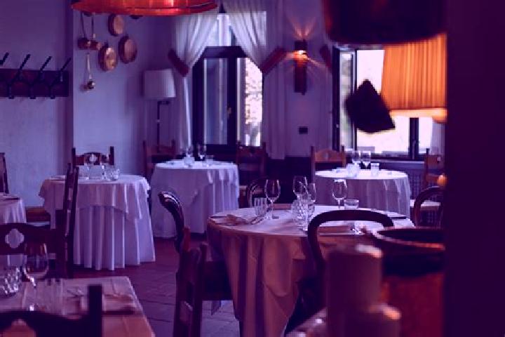 Escorts Feletto Umberto, Italy — Local Companions