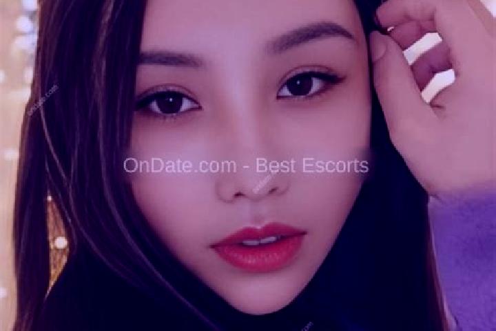 Escorts Fenghuangcheng, China — Local Companions
