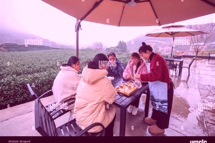 Escorts Fengling, China — Local Companions