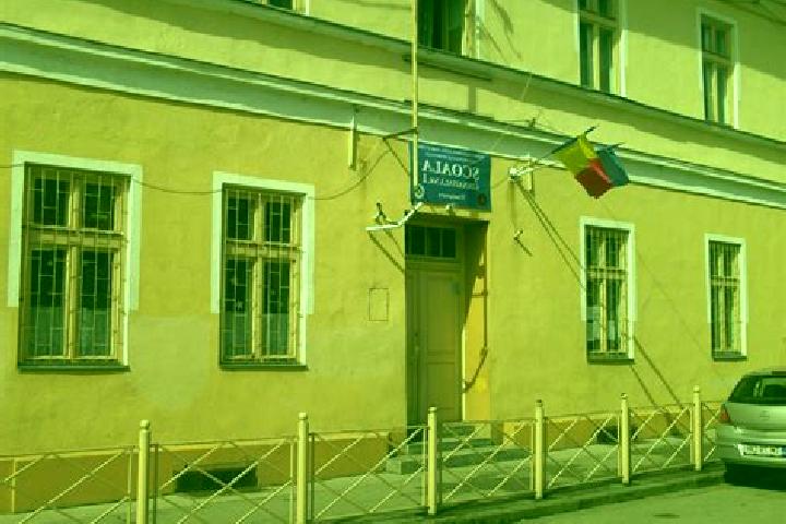 Escorts Ferestrau-Oituz, Romania — Local Companions