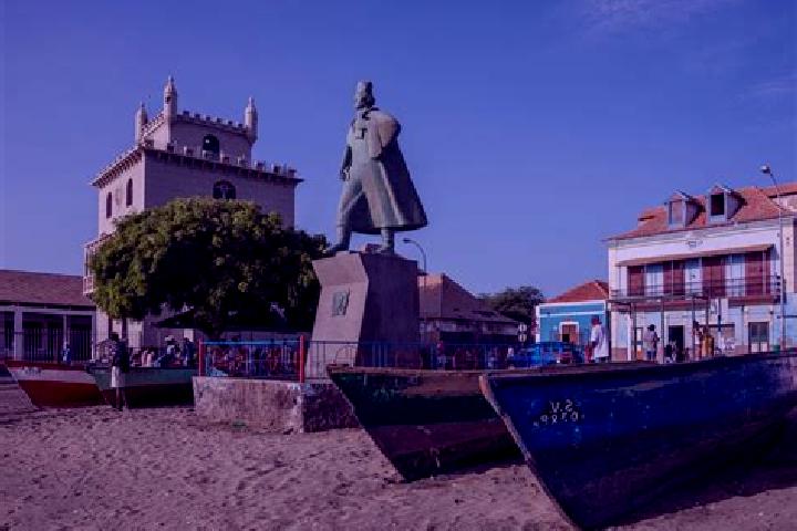 Escorts Figueira das Naus, Cape Verde — Local Companions