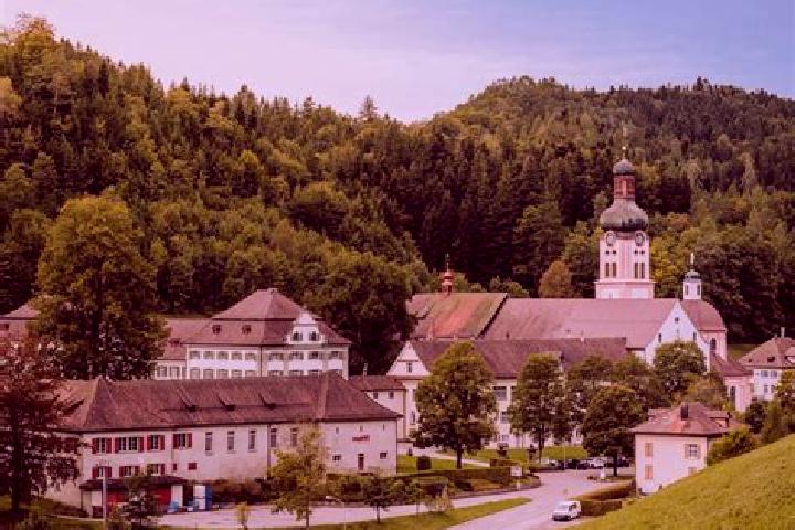 Escorts Fischingen, Germany — Local Companions