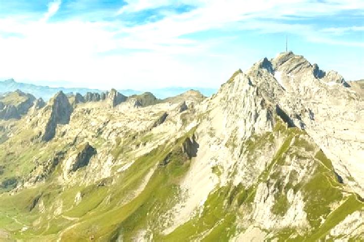 Escorts Flawil, Switzerland — Local Companions