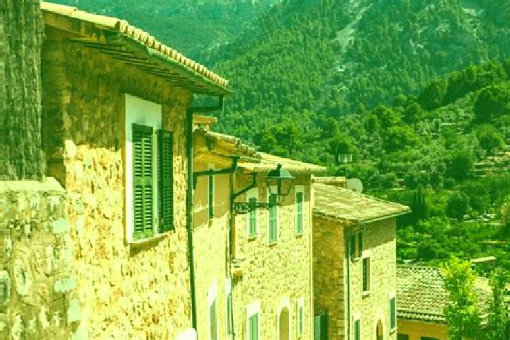 Escorts Fornalutx, Spain — Local Companions
