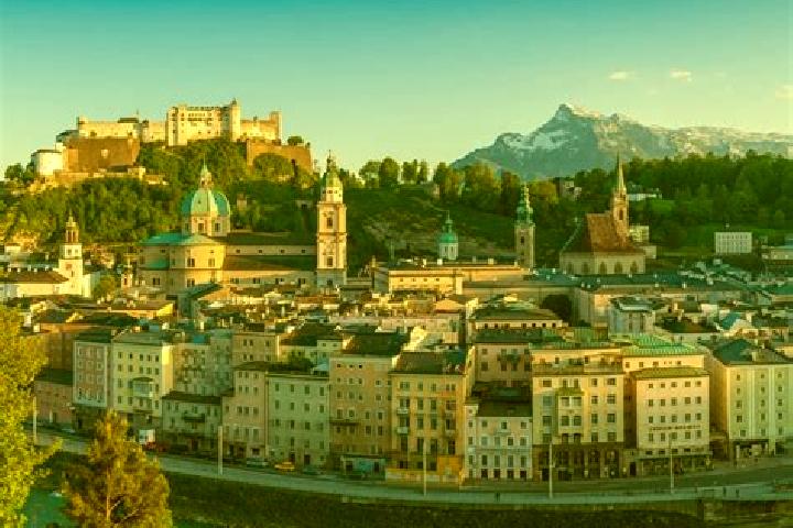 Escorts Forstviertel, Austria — Local Companions