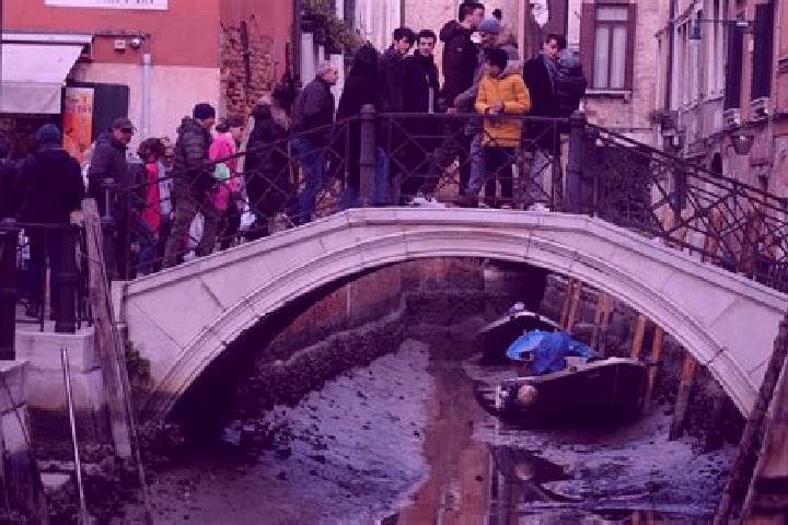 Escorts Fosso, Italy — Local Companions